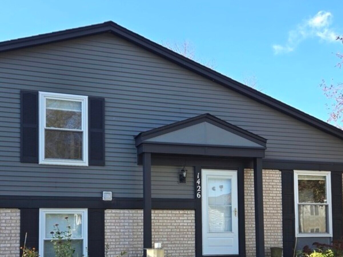 Photo - 1426 W Inverrary Ln