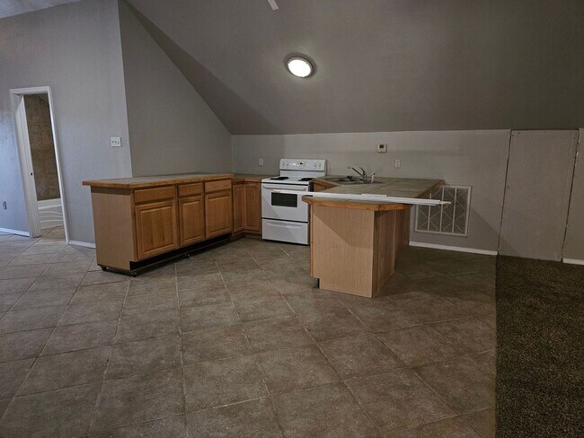 Photo - 311 E Robert St Unit 1 (Loft)