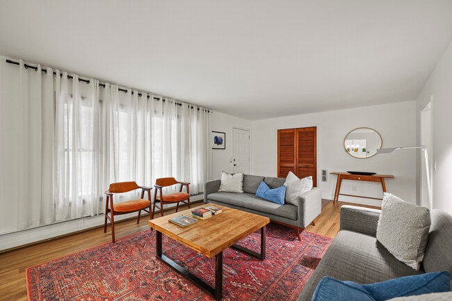 Photo - 34 Galway Ct