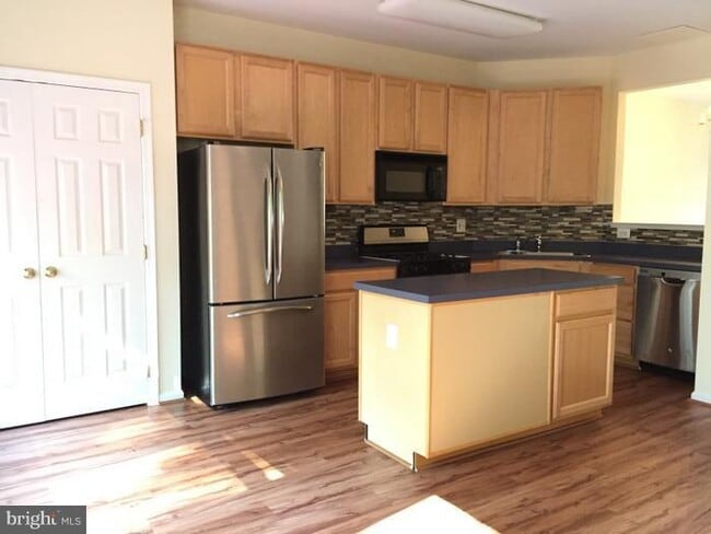Building Photo - 21511 Welby Terrace