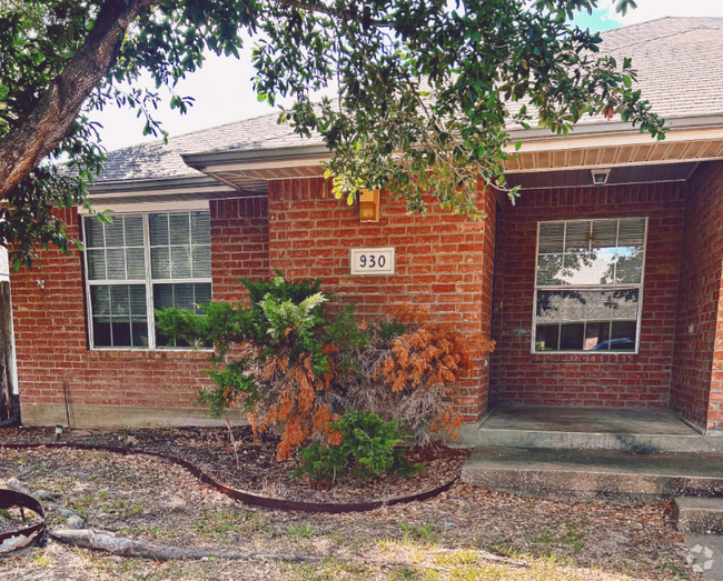 Building Photo - 930 Crepe Myrtle St Rental