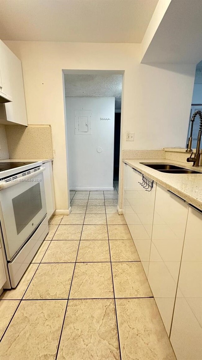 Photo - 7125 NW 186th St Unit B110