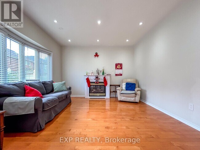 Photo - 7 Davidoff St