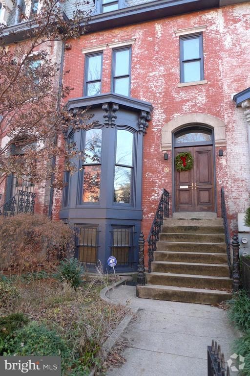 Building Photo - 1312 R St NW Rental