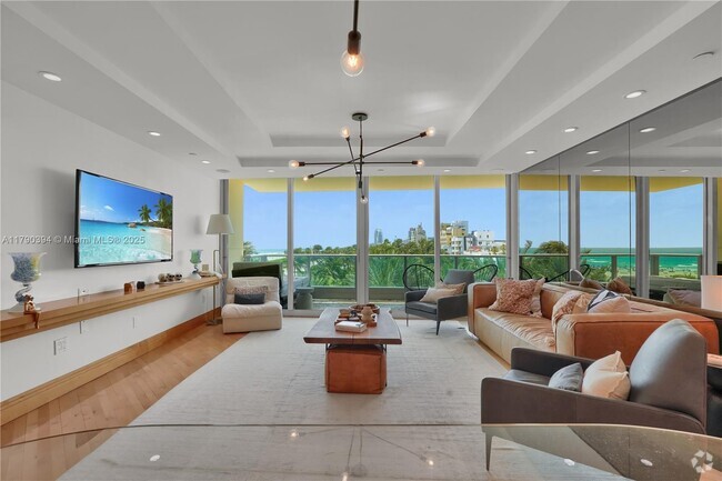 Building Photo - 1455 Ocean Dr Unit 603 Rental