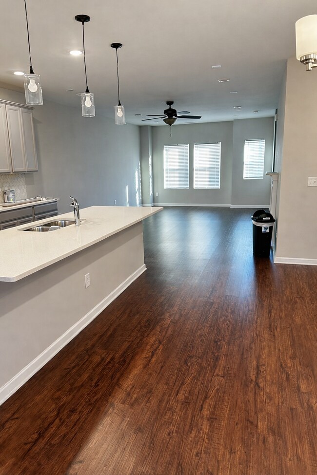 Photo - 1529 Kiln Ct