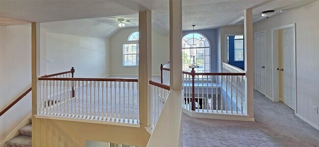 Photo - 2202 Drake Falls Dr