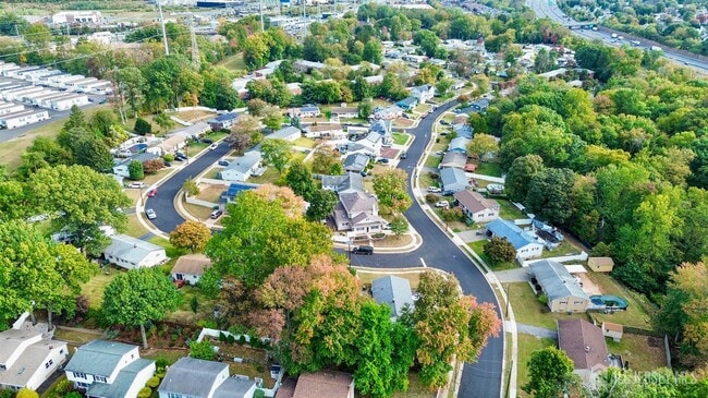 Photo - 30 Brookside Rd