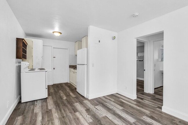 Building Photo - 203 4th Ave S Unit 209 Rental