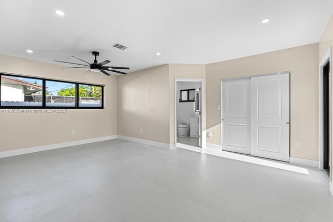 Photo - 9300 Marine Dr