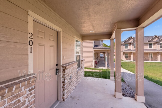 Photo - Avenue Townhomes