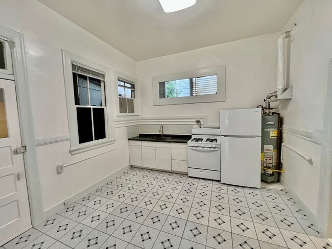 Photo - 851 Central Avenue Unit 851