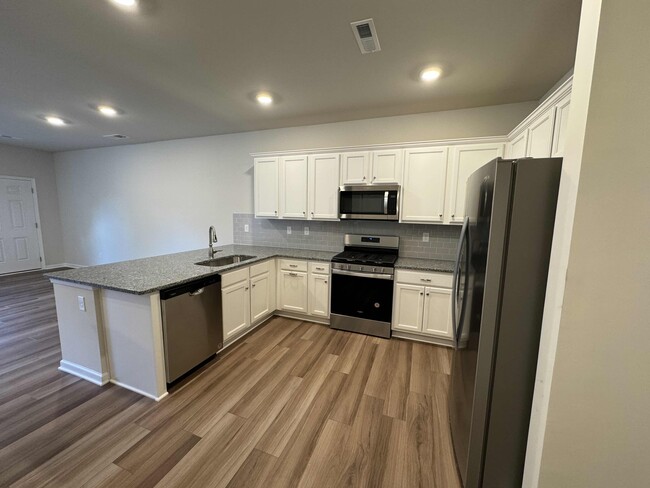 Photo - 716 Herlong Ave