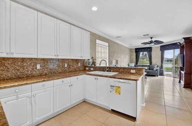 Photo - 7879 Monarch Ct
