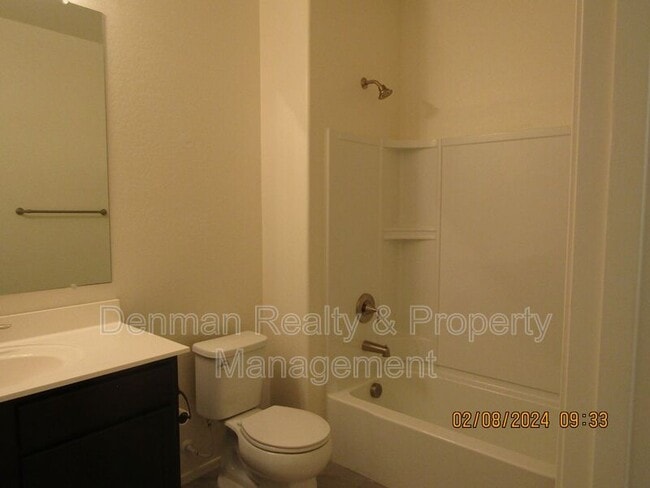Photo - 225 W Tropical Dr