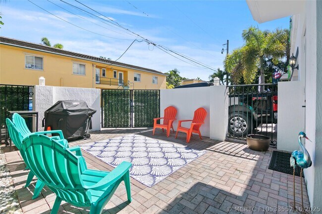 732 NE 15th Ave