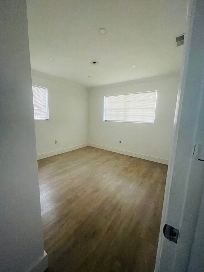 Photo - 20500 SW 92nd Pl