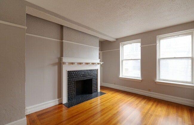 Photo - Caldwell Apartments