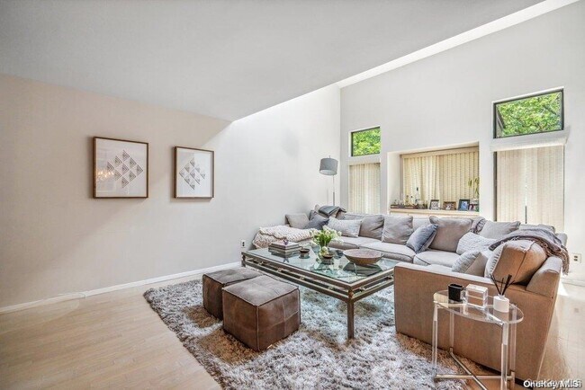 Photo - 92 Estate Dr