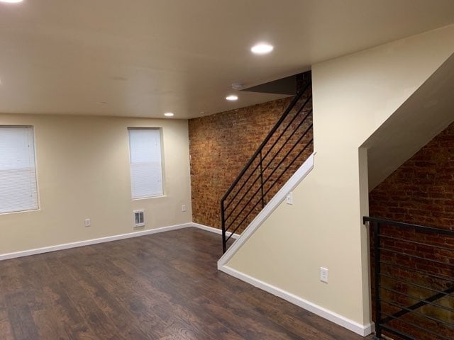 Photo - 24 E Silver St Unit 2nd Floor