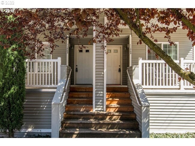 Photo - SEE LISTING for SPECIALS - Recently Refres... Unit 11865
