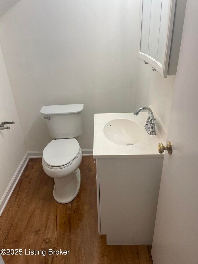 Photo - 9105 Preston Hwy