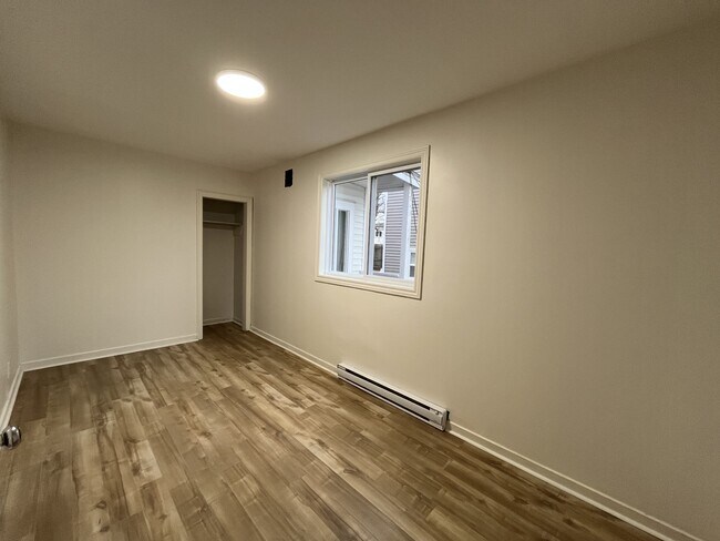 Photo - 7 Bennett Ave Unité 5