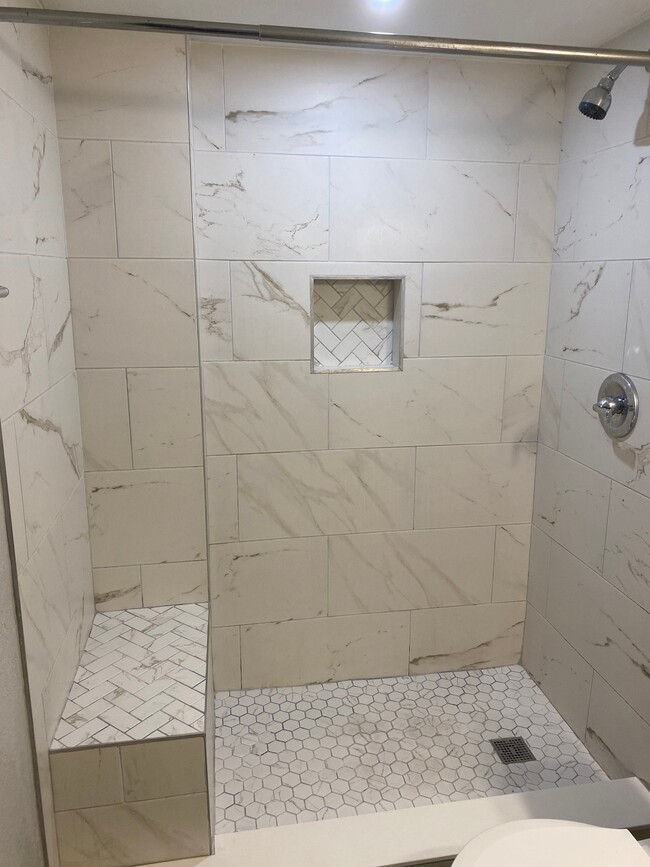 Photo - 232 Orienta Point St Unit 232