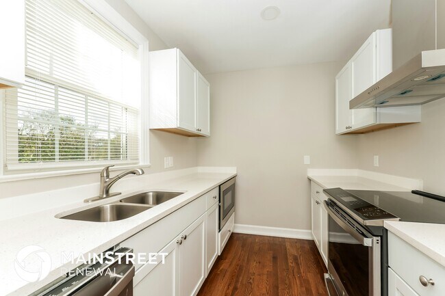 Photo - 307 W Due West Ave