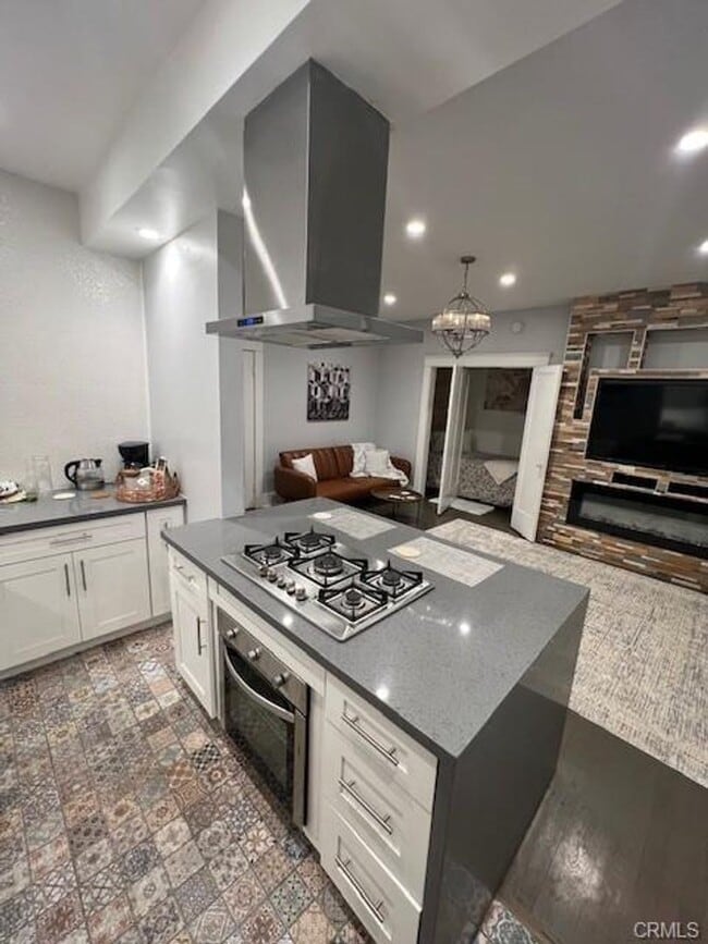 Photo - Charming Studio with Vintage Appeal