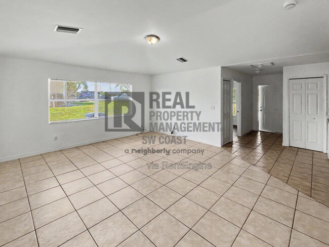Photo - 1135 Harry Ave S