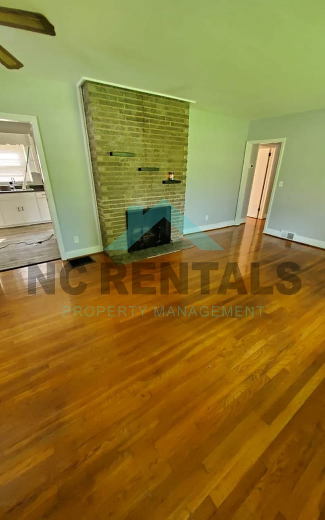 Photo - 5002 Cherry St