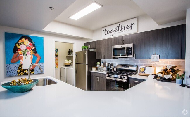 Building Photo - Colton Apartments