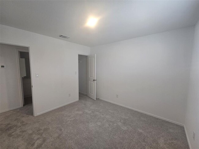 Photo - 420 Drizzle Dr