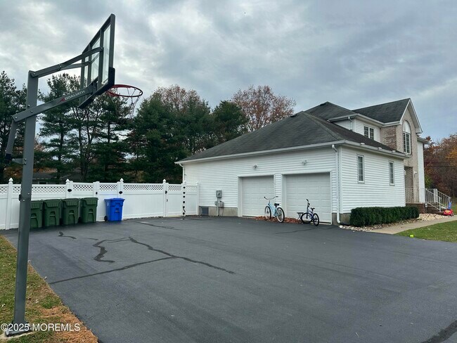 Photo - 63 Jamestown Dr