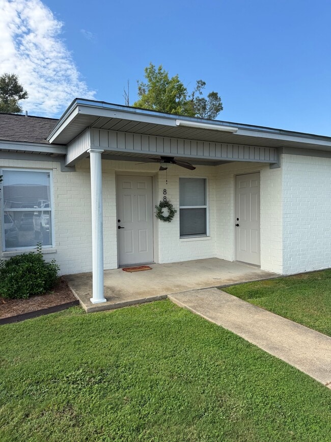 Building Photo - 520 Finks Hideaway Rd Unit 87