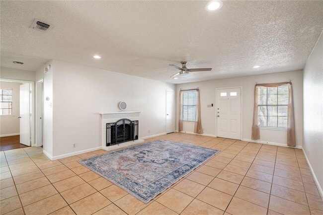 Photo - 3800 Foust Trail