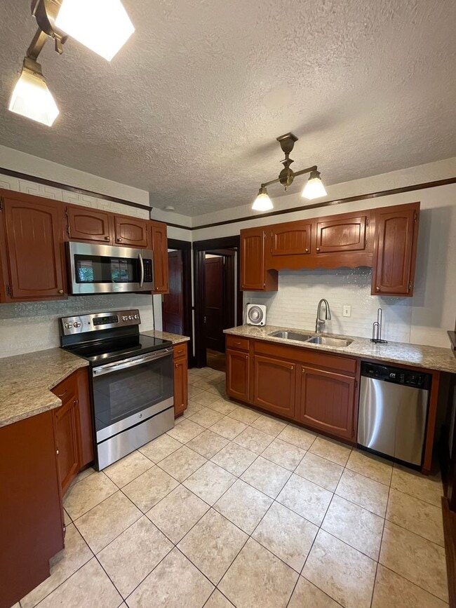 Photo - 3 Bedroom House Walking Distance to Purdue University