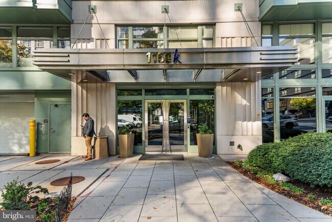 Photo - 1150 K St NW Unit 306