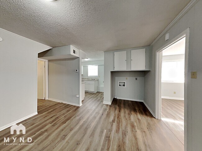 Photo - 4100 Navaho Ave