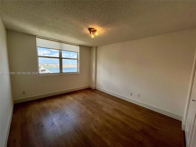 Photo - 770 Claughton Island Dr Unit 2009