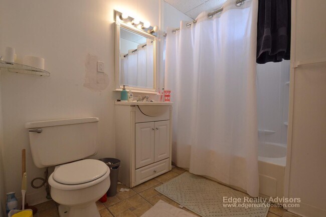 40 Orchard Rd Unit 2