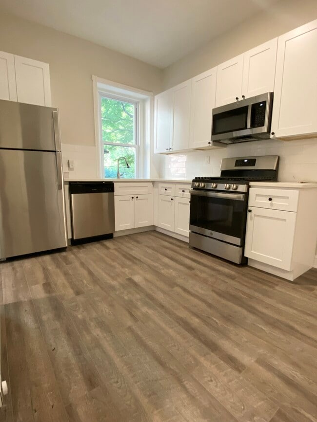 Photo - 908 S 47th St