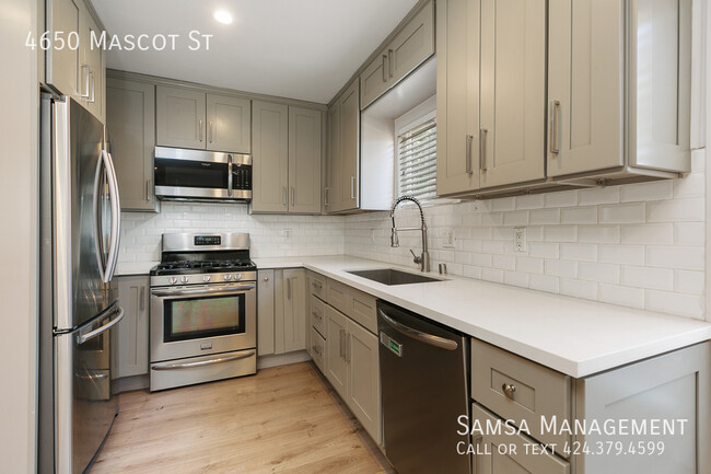 Building Photo - 4650 Mascot St Rental
