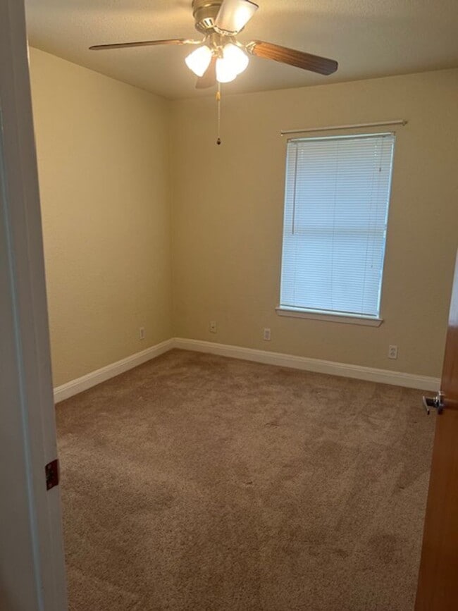 Photo - 2 Bedroom 1 Bathroom Old Town Home