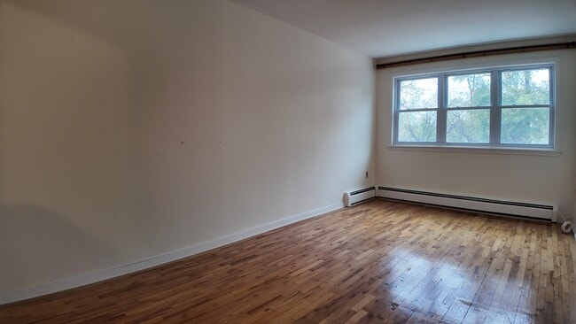 Photo - 420 Screvin Ave Unidad 2