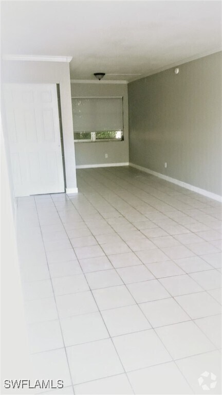 Building Photo - 2241 Euclid Ave Unit 1 Rental