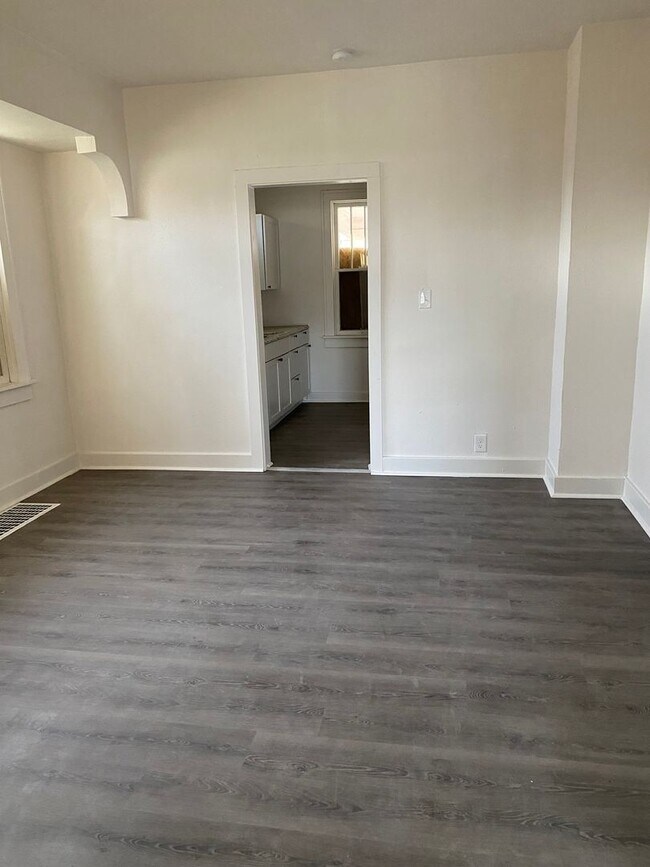 Photo - LIMITED TIME**NO APPLICATION FEE**1/2 OFF ...