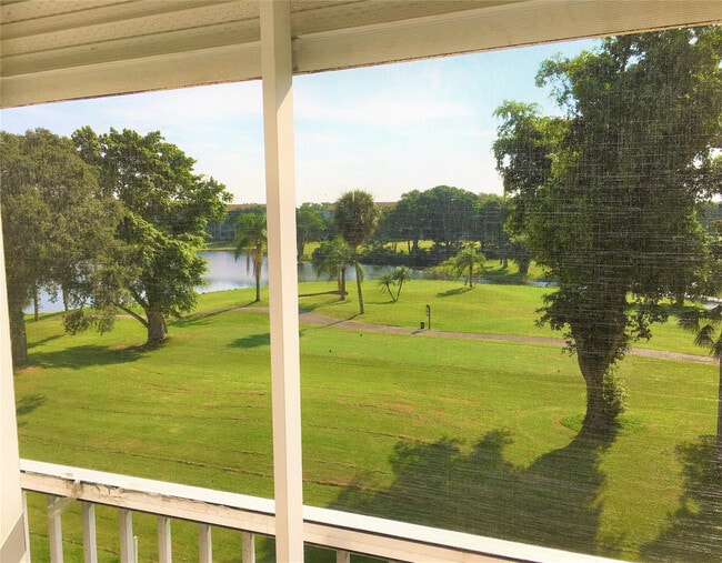 Building Photo - 551 SW 135th Ave