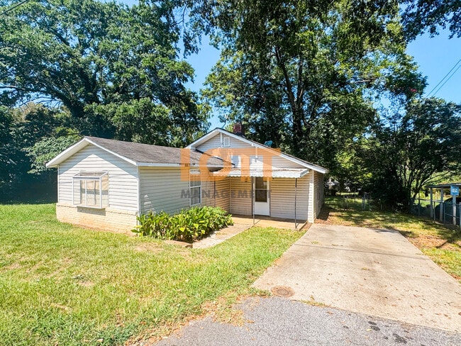 16 Highlawn Ave